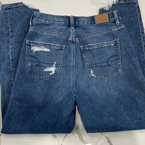 American Eagle Outfitters Women's Classic Mom Jeans